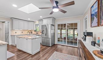 702 Dewoody Dr, Bentonville, AR 72712