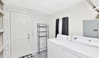 317 High St, Augusta, KS 67010