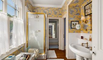 701 Bellevue Ave, Newport, RI 02840
