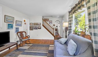 24 Toole Dr, Branford, CT 06405