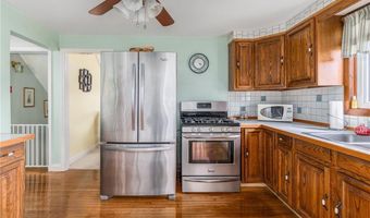 115 Bryant Rd, Cranston, RI 02852