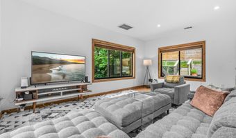 2360 S ARLINGTON RIDGE Rd, Arlington, VA 22202