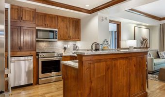 100 Bachelor Ridge Rd 3403, Avon, CO 81620