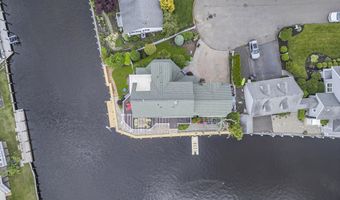 221 Magnolia Dr, Bayville, NJ 08721