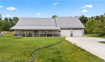 1912 Burns Ct, Austin, IN 47102