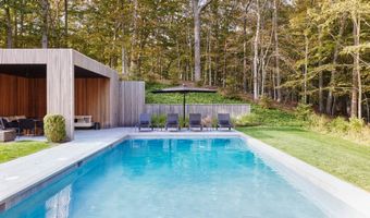 7 Ashwood Ct, Amagansett, NY 11930