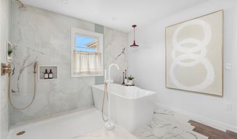 104 Kay Blvd, Newport, RI 02840