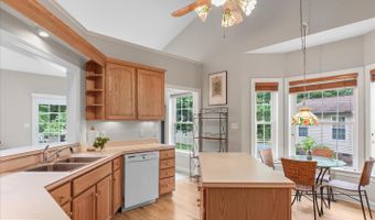 11 BURR HILL Dr, Berlin, MD 21811