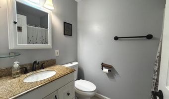 131 Pine Cir, Bennington, VT 05201