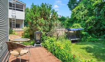 16 Isham St, Burlington, VT 05401