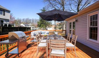 5112 BRADFIELD Dr, Annandale, VA 22003