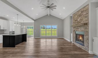 741 8th St NE, Arab, AL 35016