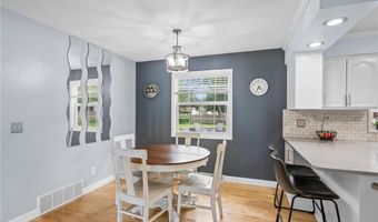 1214 S Darling Dr NW, Alexandria, MN 56308