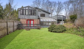 297 Cognewaugh Rd, Cos Cob, CT 06807