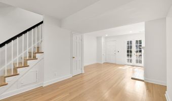 541 4TH St SE, Washington, DC 20003