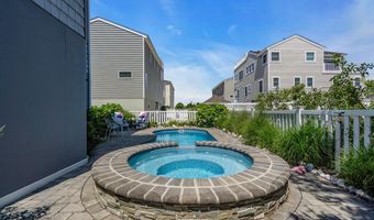 21 W Magnolia Ave, Beach Haven, NJ 08008