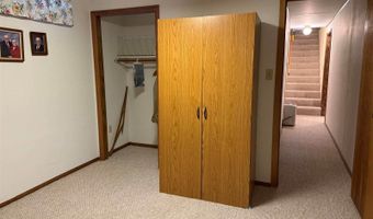 2040 Clover Dr, Akron, IA 51001