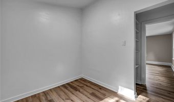825 Dan St, Akron, OH 44310