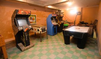 17 N Main St, Anson, ME 04958