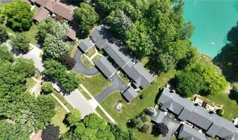 253 Old Oak Post Rd, Amherst, NY 14051