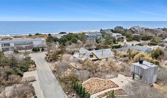 9 Ocean Ln, Amagansett, NY 11930