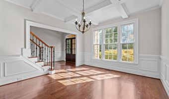 3005 Canopy Woods Dr, Apex, NC 27539