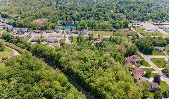 221 E Garfield Rd, Aurora, OH 44202