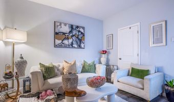 135 W 15TH St, Bayonne, NJ 07002