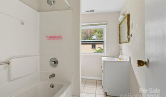 132 Little Knob Rd, Asheville, NC 28803