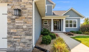 W5757 JOCHMANN Drive, Appleton, WI 54915