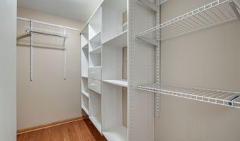 8178 Captain Dr, Avon, IN 46123