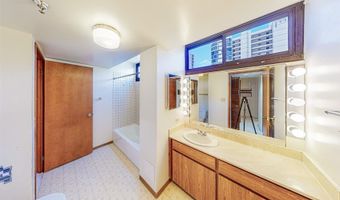 5080 Likini St 518, Honolulu, HI 96818