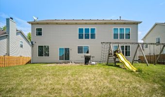 750 Majestic Dr, Algonquin, IL 60102
