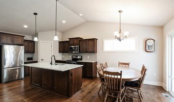 118 N 7th St, Adel, IA 50003
