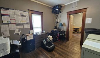 308 W Church St, Aurora, MO 65605