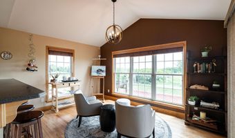 8866 Deer Run Dr, Allenton, WI 53002