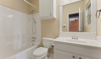 17647 Lake Azalea Dr, Baton Rouge, LA 70817