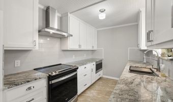 102 E Hopper St, Alvarado, TX 76009