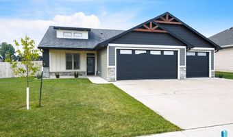 2729 E Palmer St, Brandon, SD 57005