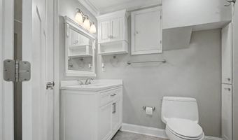 2501 EASTERN POINT Ct, Annapolis, MD 21401