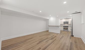 15 SEATON Pl NE 1, Washington, DC 20002