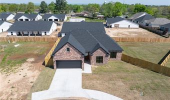 1900 Yellowstone Dr, Barling, AR 72923