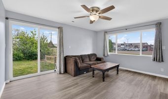 3795 E Sunnyside Rd, Ammon, ID 83406
