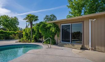 19250 Hill St, Anderson, CA 96007