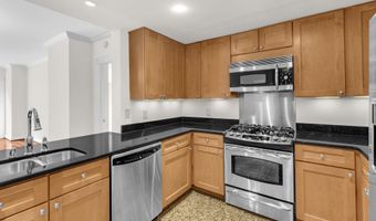 5 PARK Pl 107, Annapolis, MD 21401