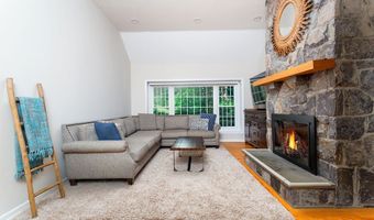 6 Valley Ct, Bethel, CT 06801