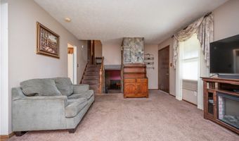 2211 Penny Ln, Austintown, OH 44515