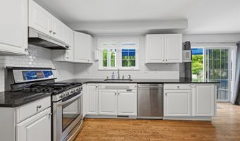 2- B Topstone Dr, Bethel, CT 06801