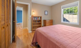 4 Spencer Rd, Hanover, NH 03755
