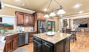 2711 SE 7Th St, Bentonville, AR 72712